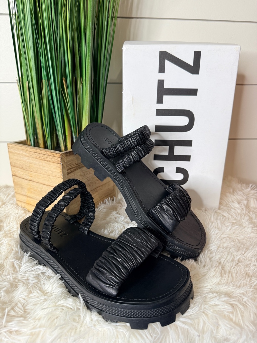 Schutz Lirah Sporty Leather Ruched Strap Slip On Lug Sole Sandals Black Size 8M